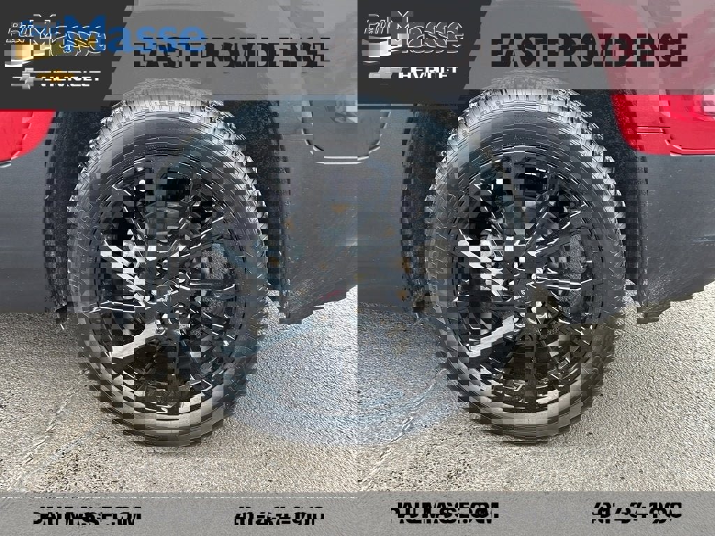 Certified 2023 GMC Terrain SLE w/ Driver Convenience Package image 8