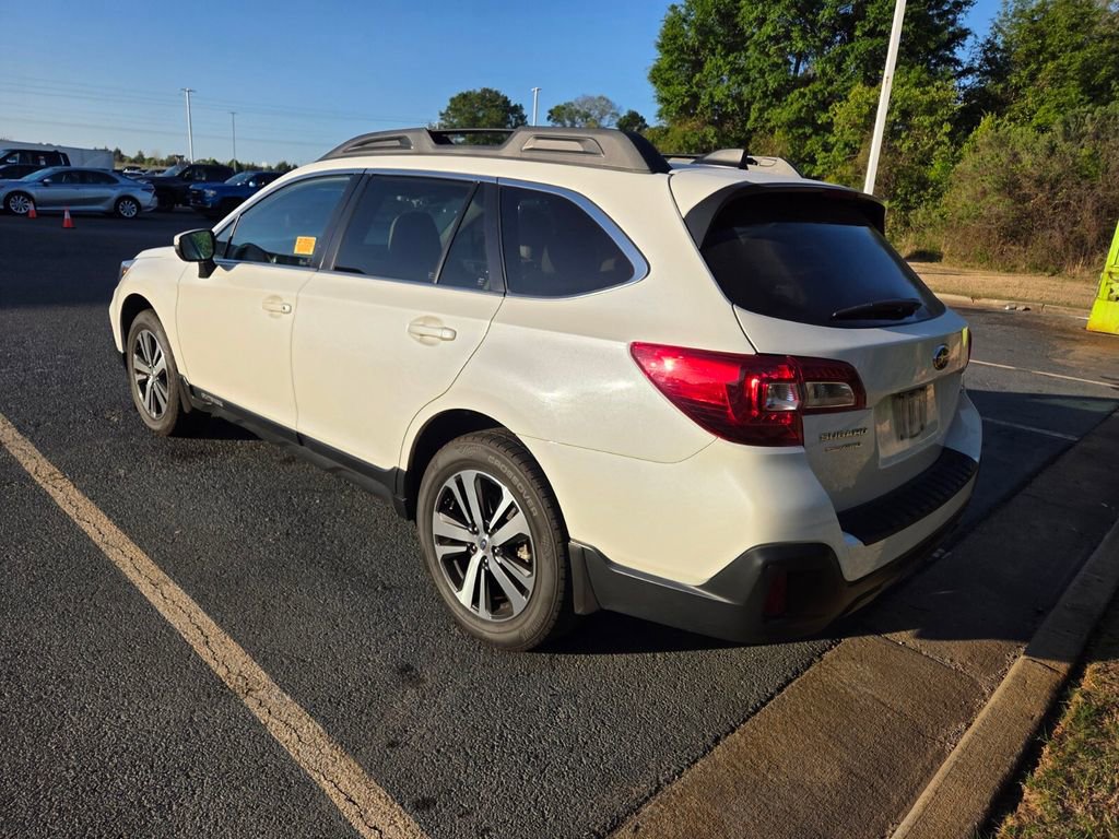 Used 2018 Subaru Outback 2.5i Limited image 9