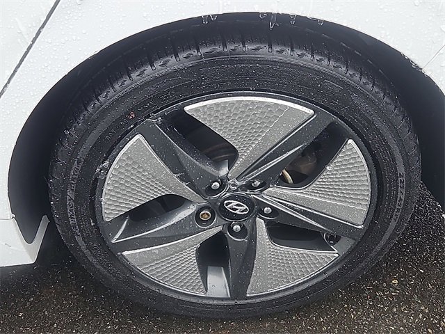 Used 2022 Hyundai Ioniq Limited image 8