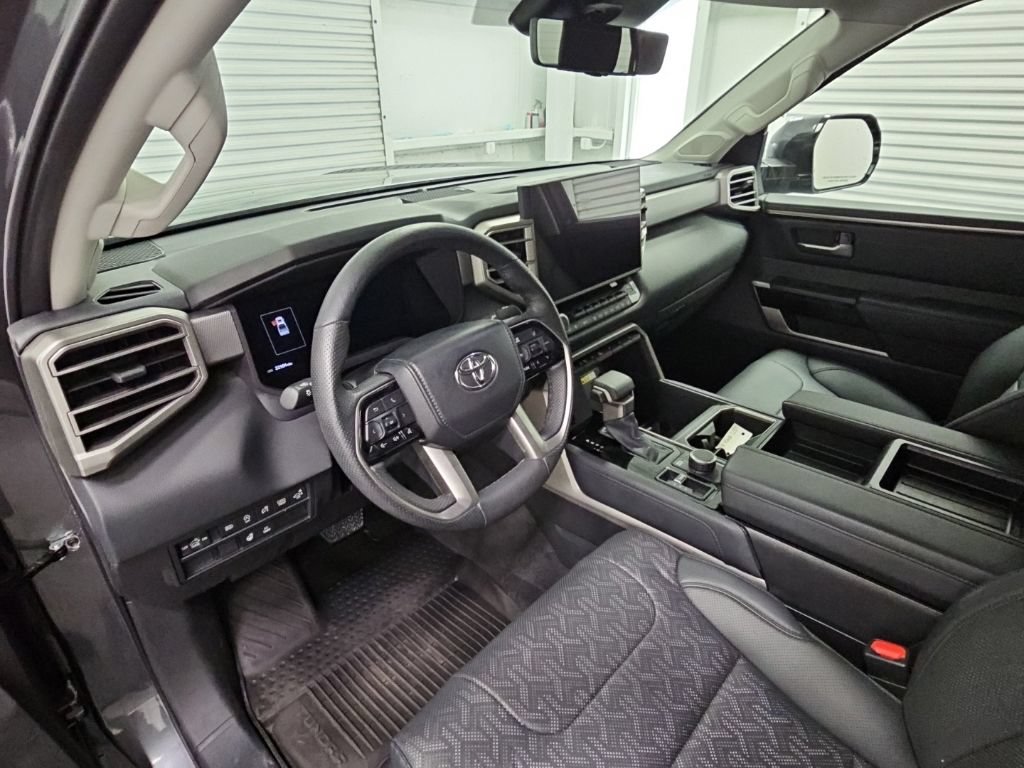 Used 2024 Toyota Tundra Limited AWD/4WD image 12
