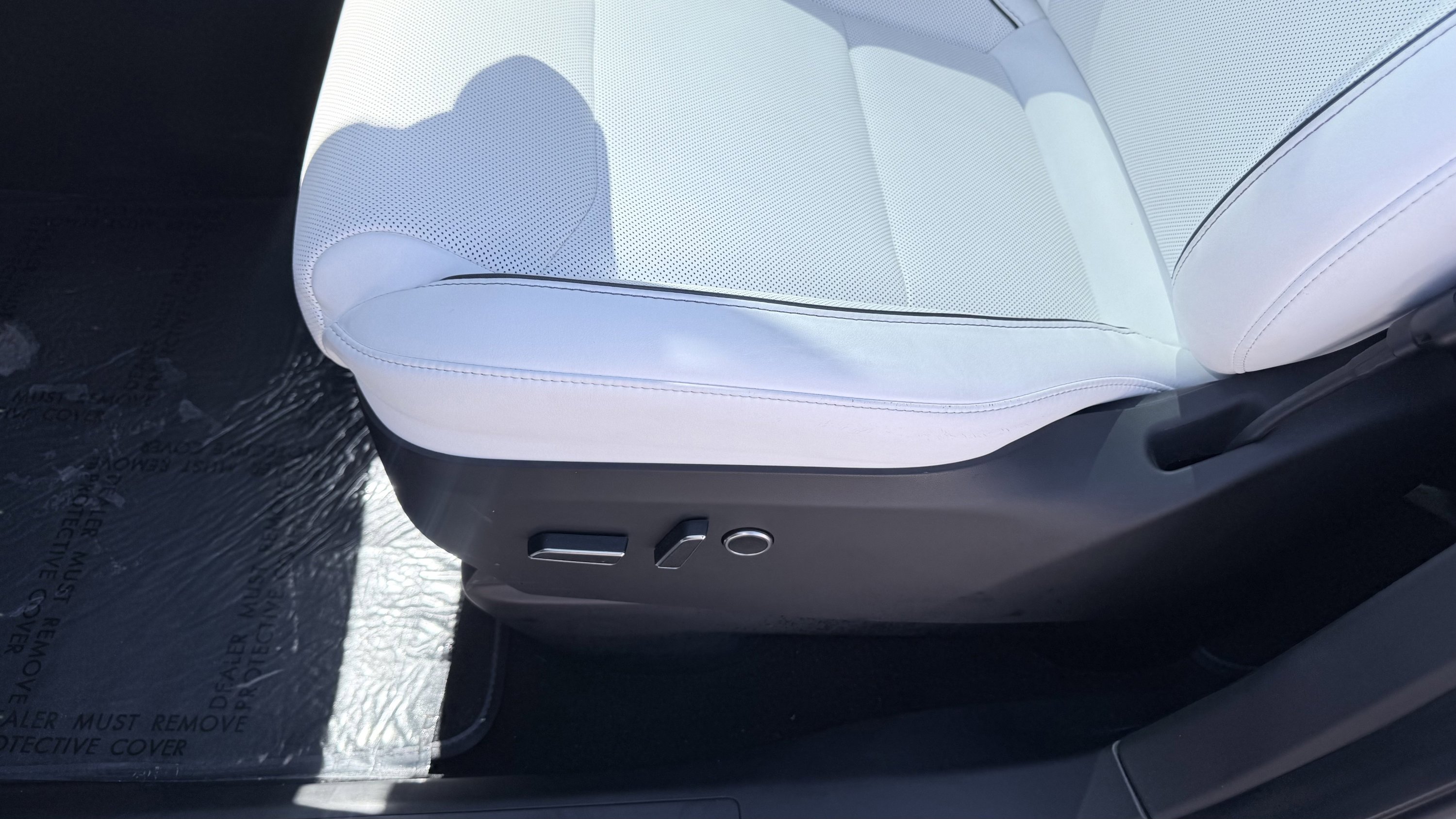 Used 2023 Tesla Model X Plaid image 32