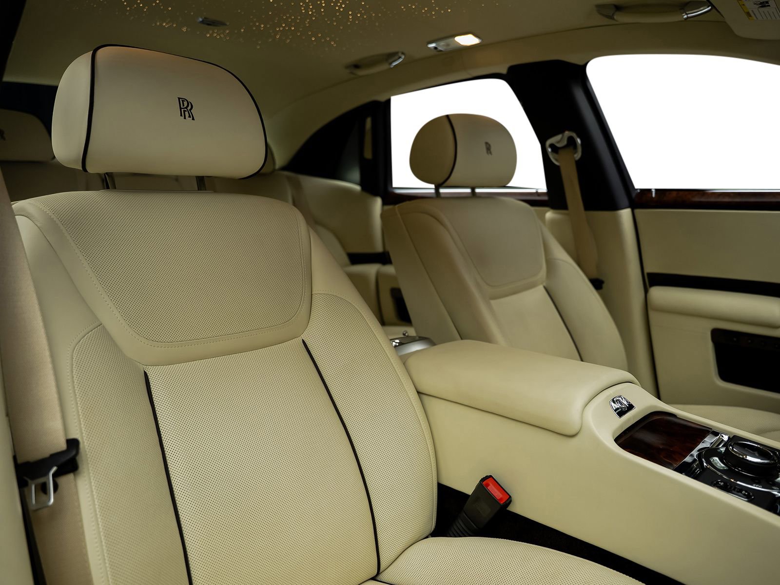 Used 2017 Rolls-Royce Ghost image 33