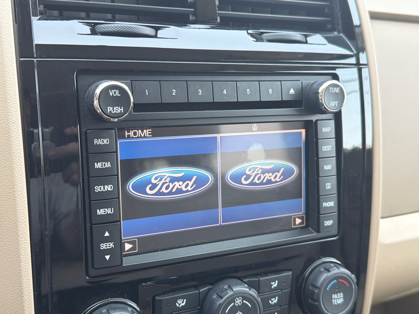 Used 2011 Ford Escape Limited w/ 302A Rapid Spec Order Code AWD/4WD image 29