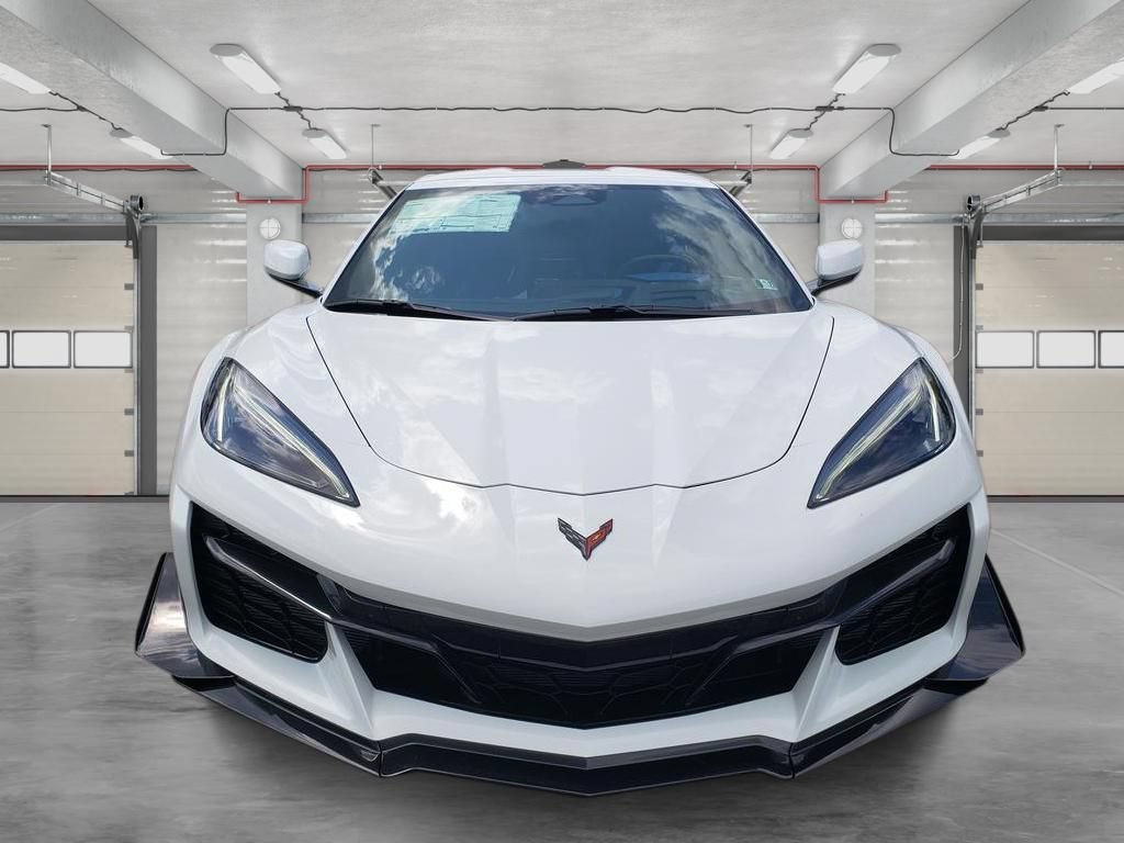 New 2026 Chevrolet Corvette Z06 w/ Z07 Performance Package RWD image 9