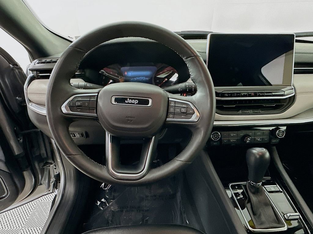 Certified 2024 Jeep Compass Limited image 18