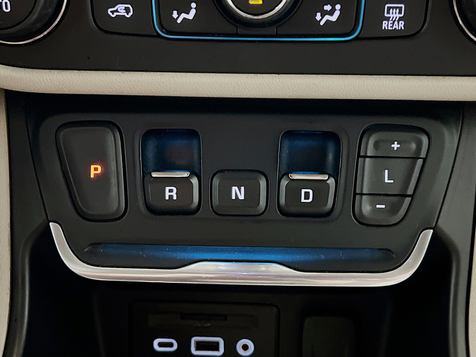 Used 2018 GMC Terrain Denali w/ Comfort Package image 13