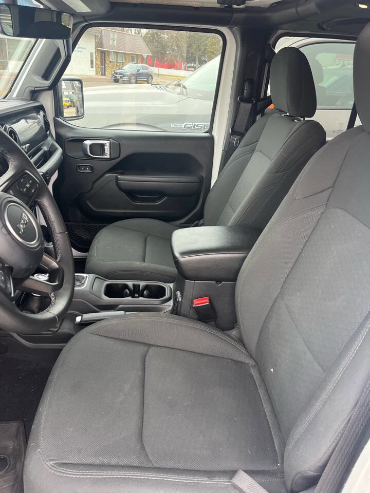 Used 2022 Jeep Gladiator Sport image 23