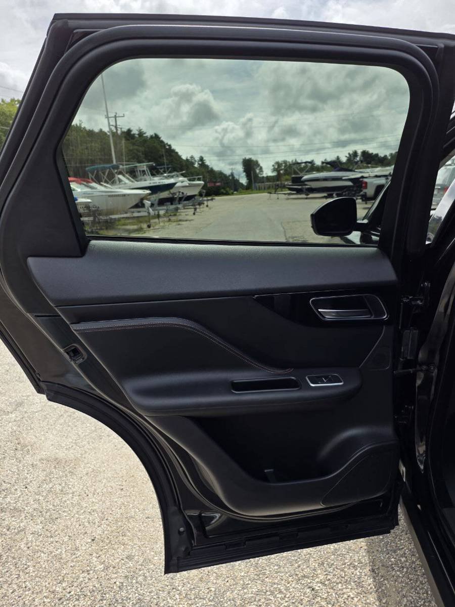 Used 2018 Jaguar F-PACE Prestige AWD/4WD image 13