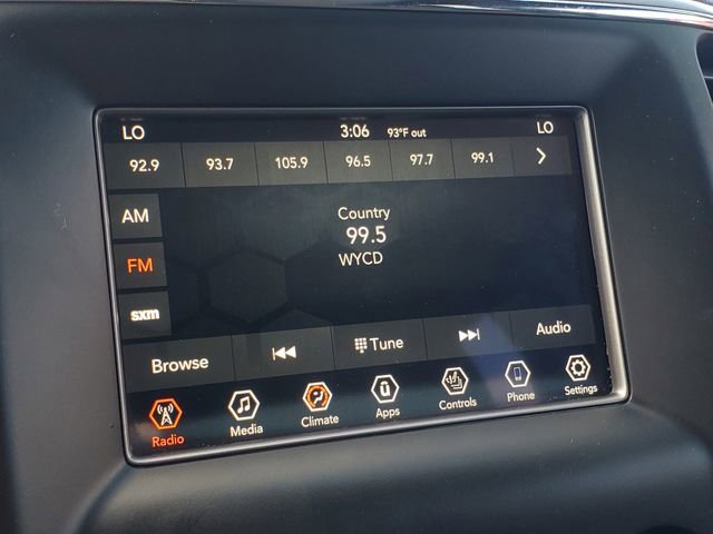 Used 2019 Jeep Grand Cherokee Laredo image 22