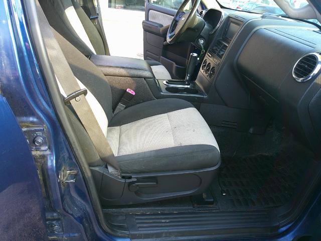 Used 2007 Ford Explorer Sport Trac Limited image 6