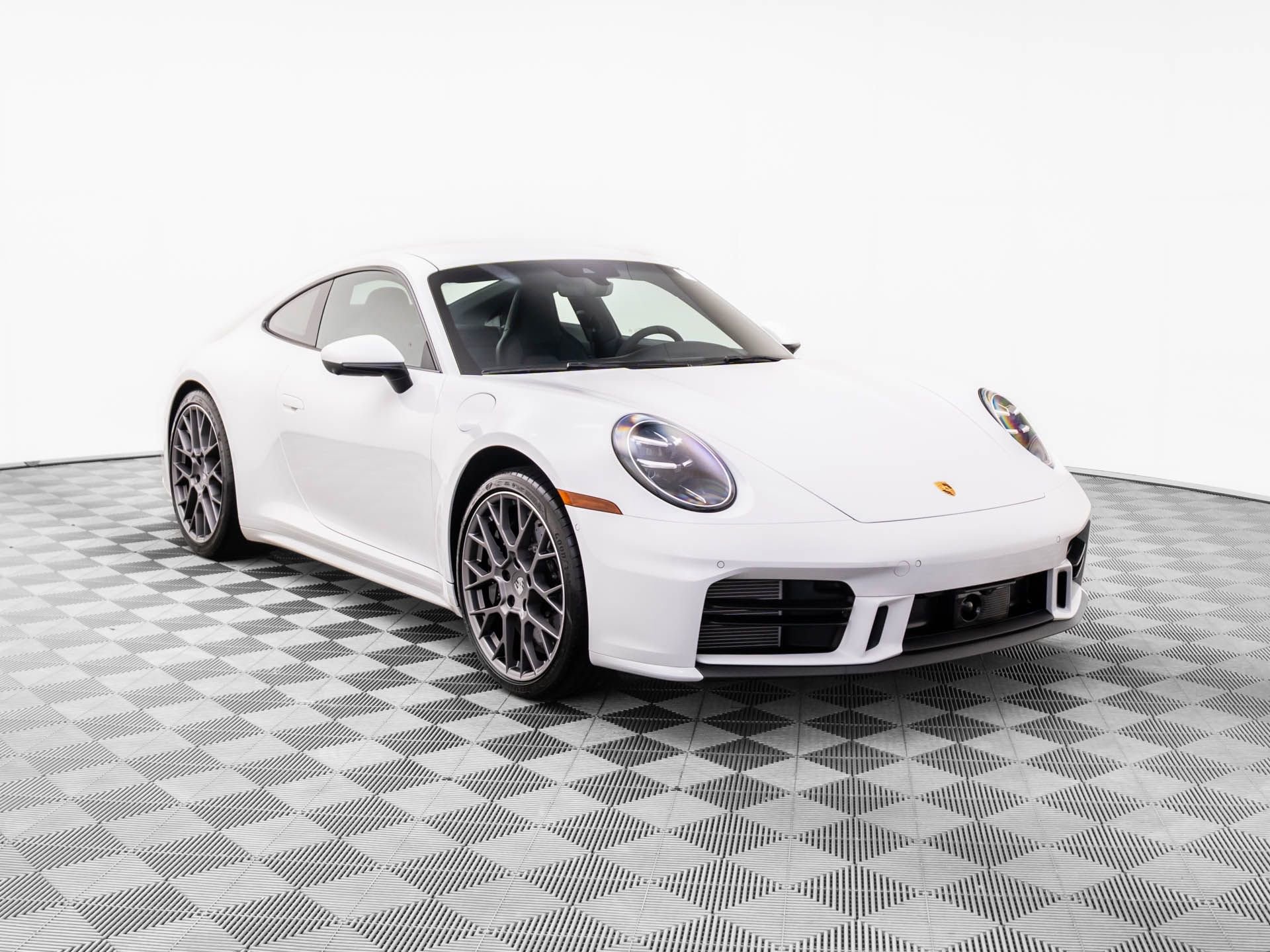 Used 2025 Porsche 911 Carrera S image 6