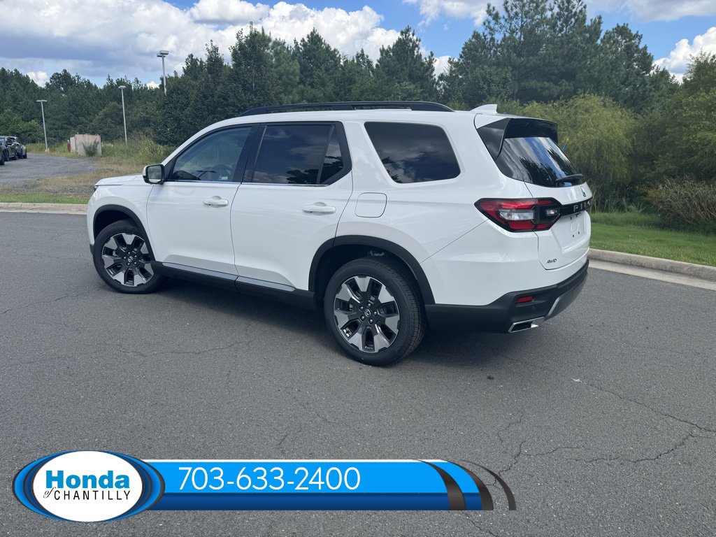 New 2026 Honda Pilot Touring image 5