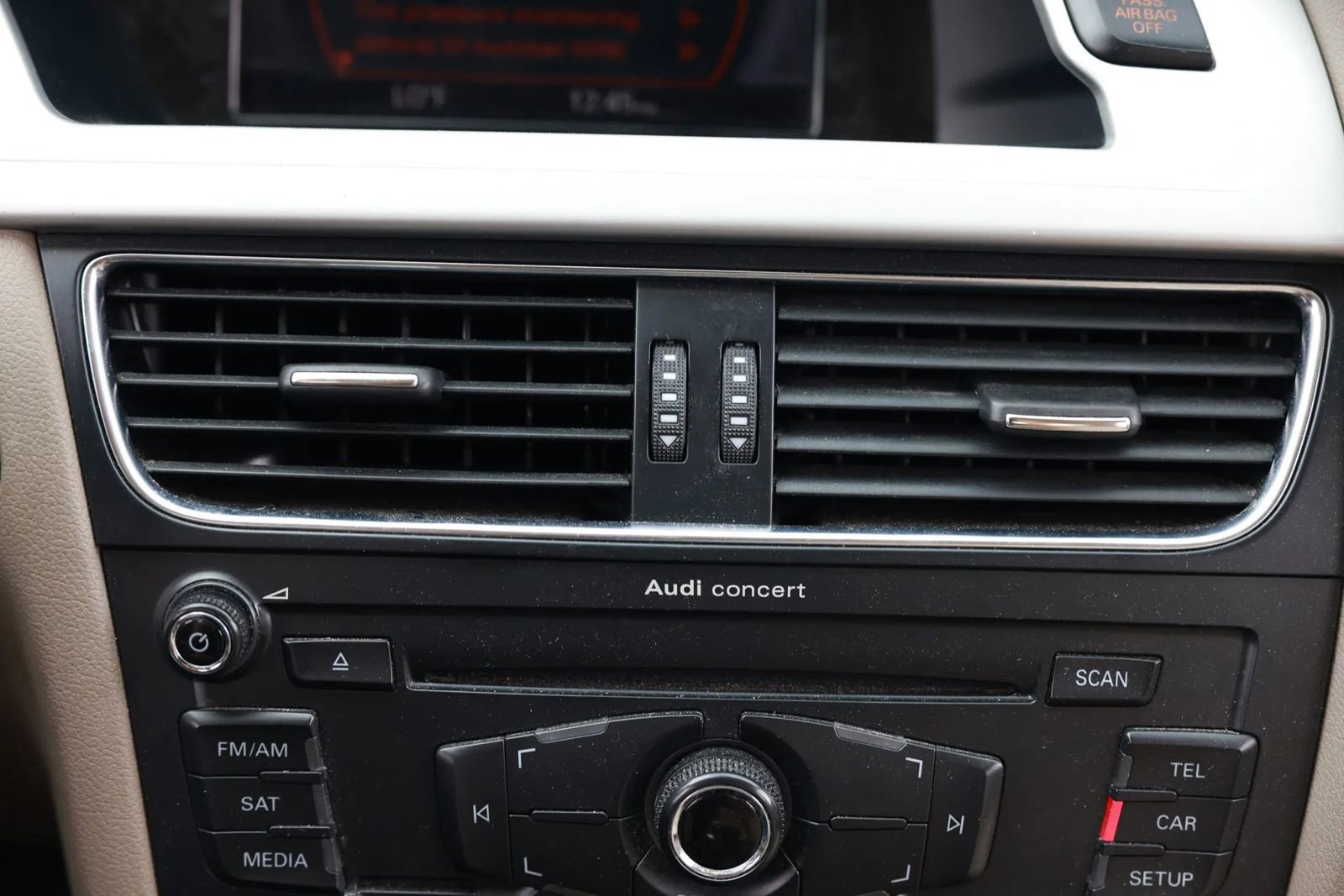Used 2011 Audi A4 2.0T Premium image 32
