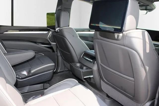 New 2025 Cadillac Escalade Premium Luxury w/ Touring Package image 22