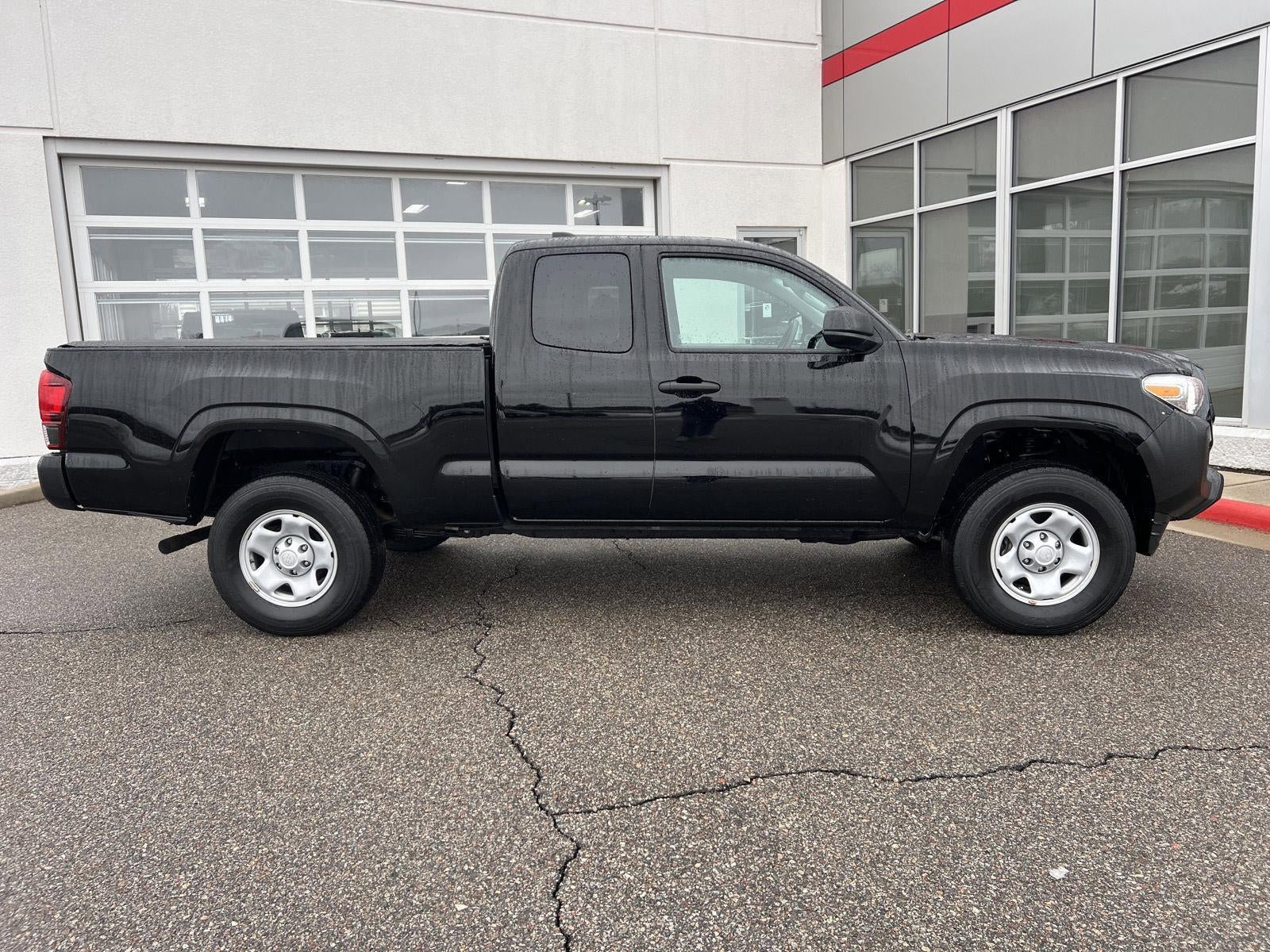 Used 2023 Toyota Tacoma SR image 23