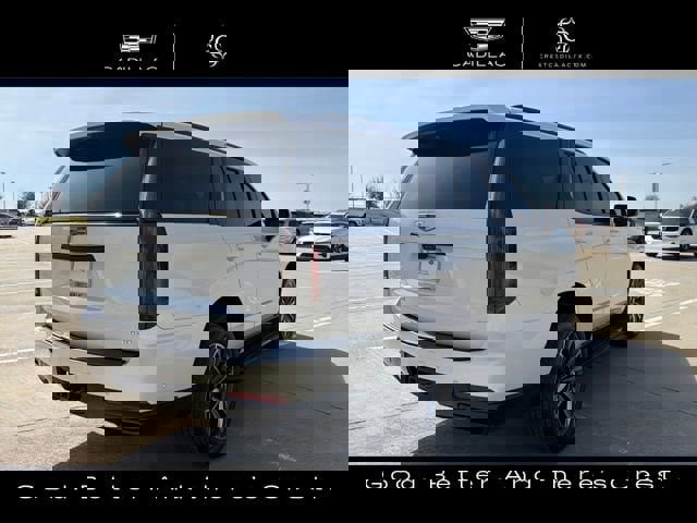 Used 2025 Cadillac Escalade Sport image 9