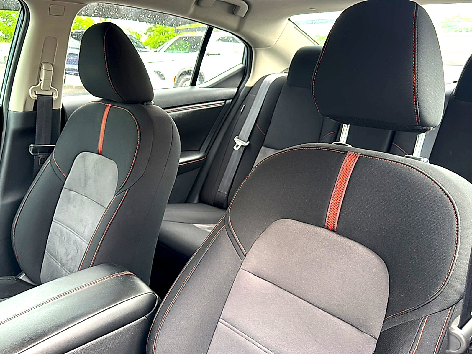 Used 2025 Nissan Sentra SR FWD image 14