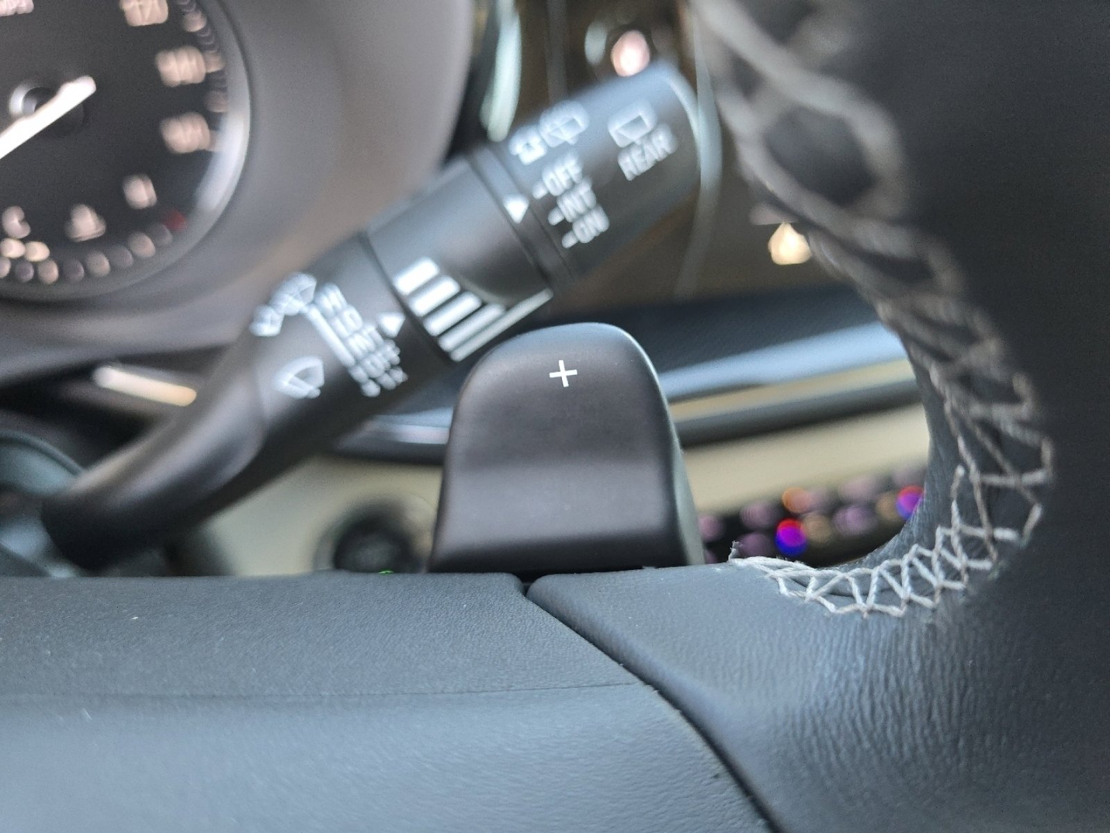 Used 2021 Buick Envision Essence image 33