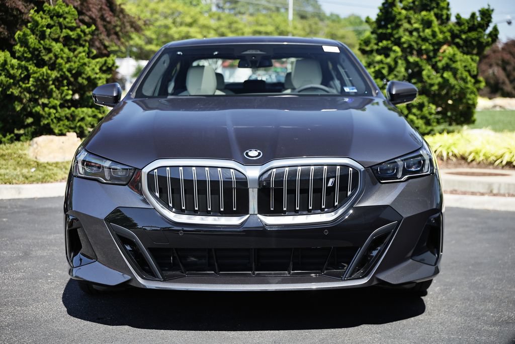 New 2027 BMW i5 eDrive40 RWD image 12