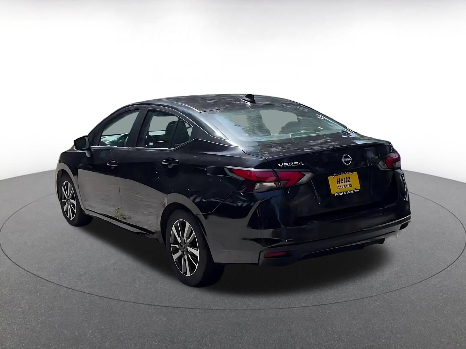 Used 2025 Nissan Versa SV FWD image 10