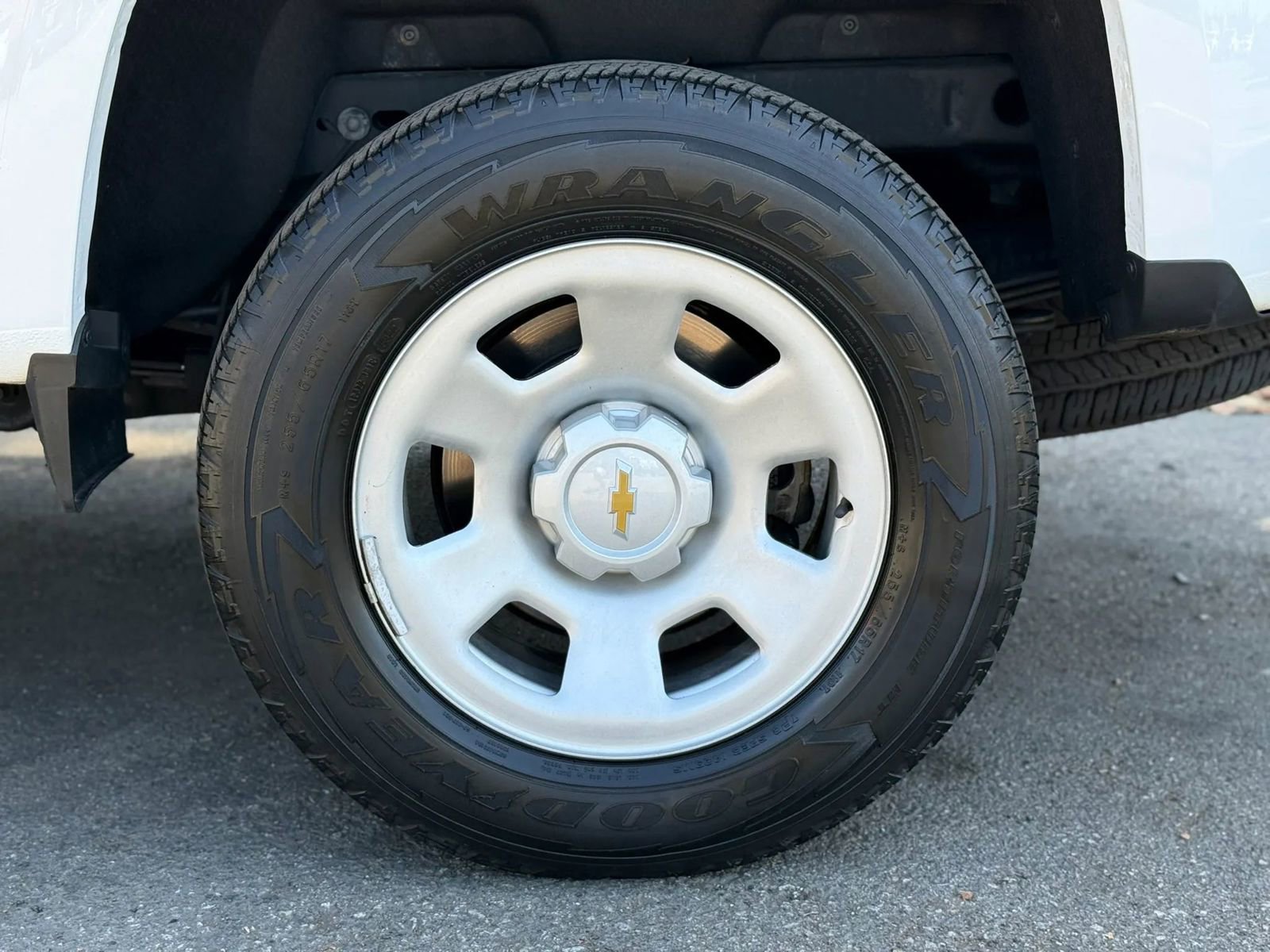 Used 2022 Chevrolet Colorado W/T w/ WT Convenience Package RWD image 12