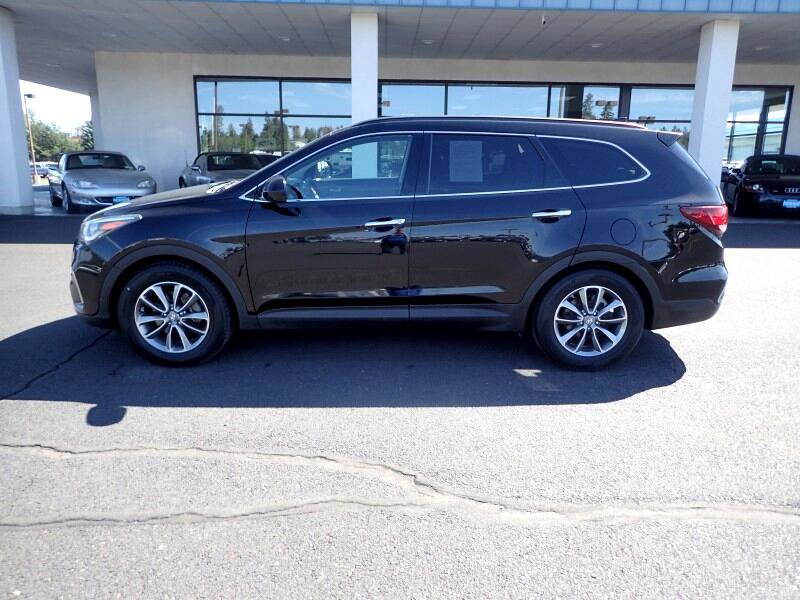 Used 2017 Hyundai Santa Fe SE image 2
