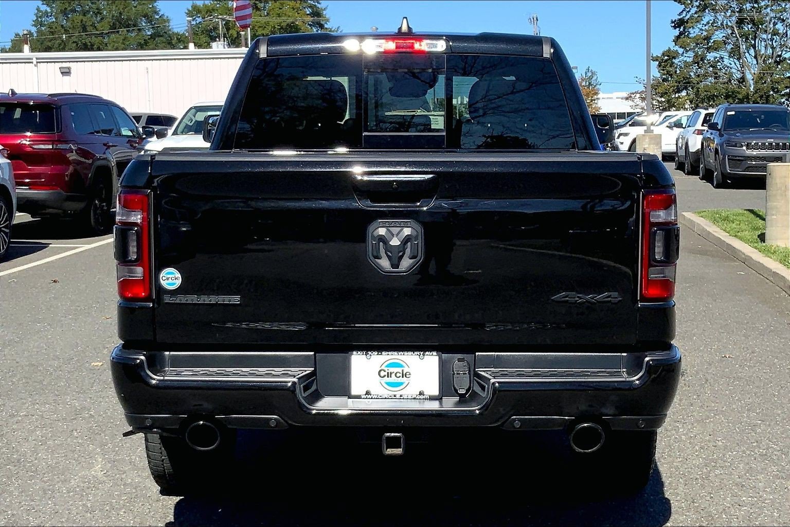 Used 2023 RAM 1500 Laramie AWD/4WD image 4
