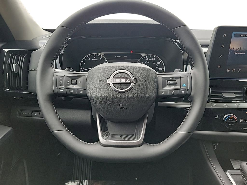 New 2026 Nissan Pathfinder SV w/ SV Premium Package AWD/4WD image 12