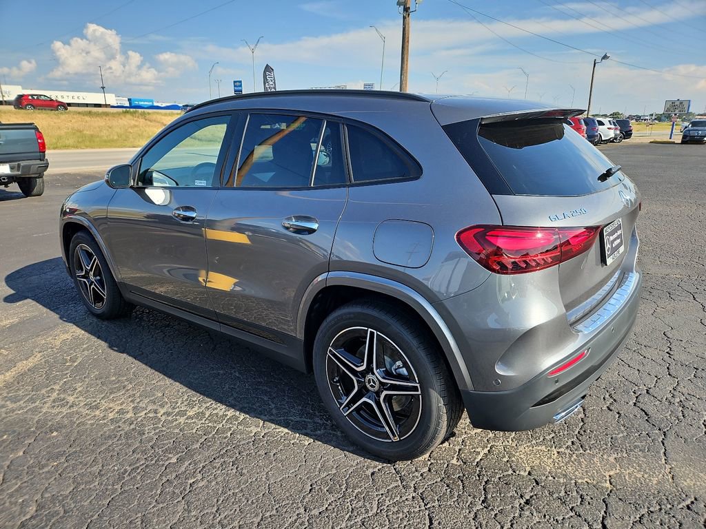 New 2026 Mercedes-Benz GLA 250 image 4