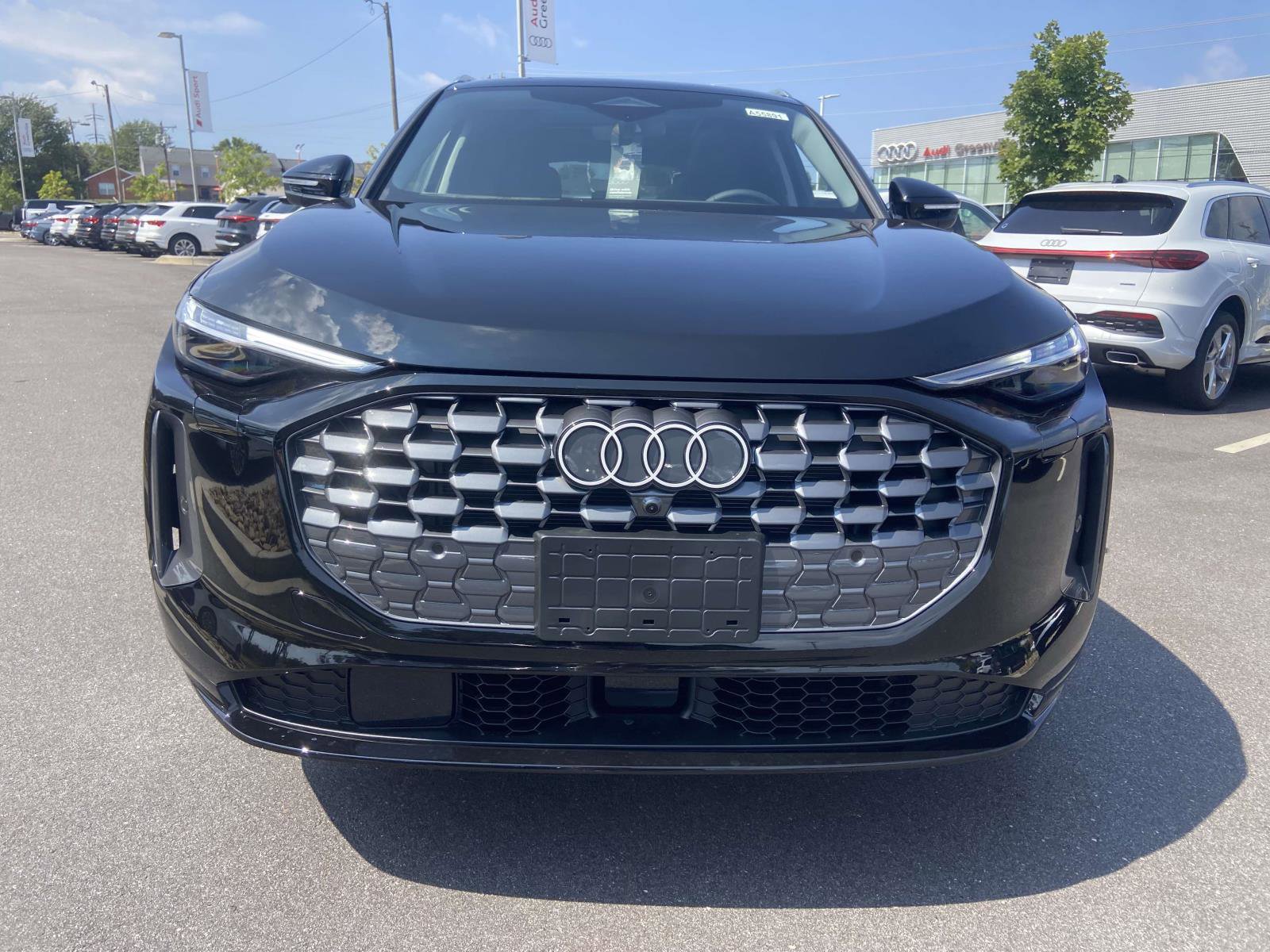 New 2025 Audi Q5 Prestige image 2