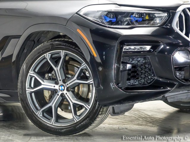 Used 2021 BMW X6 xDrive40i w/ Executive Package image 3