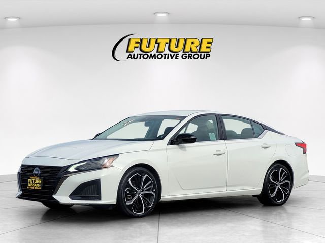 Certified 2024 Nissan Altima 2.5 SR image 5