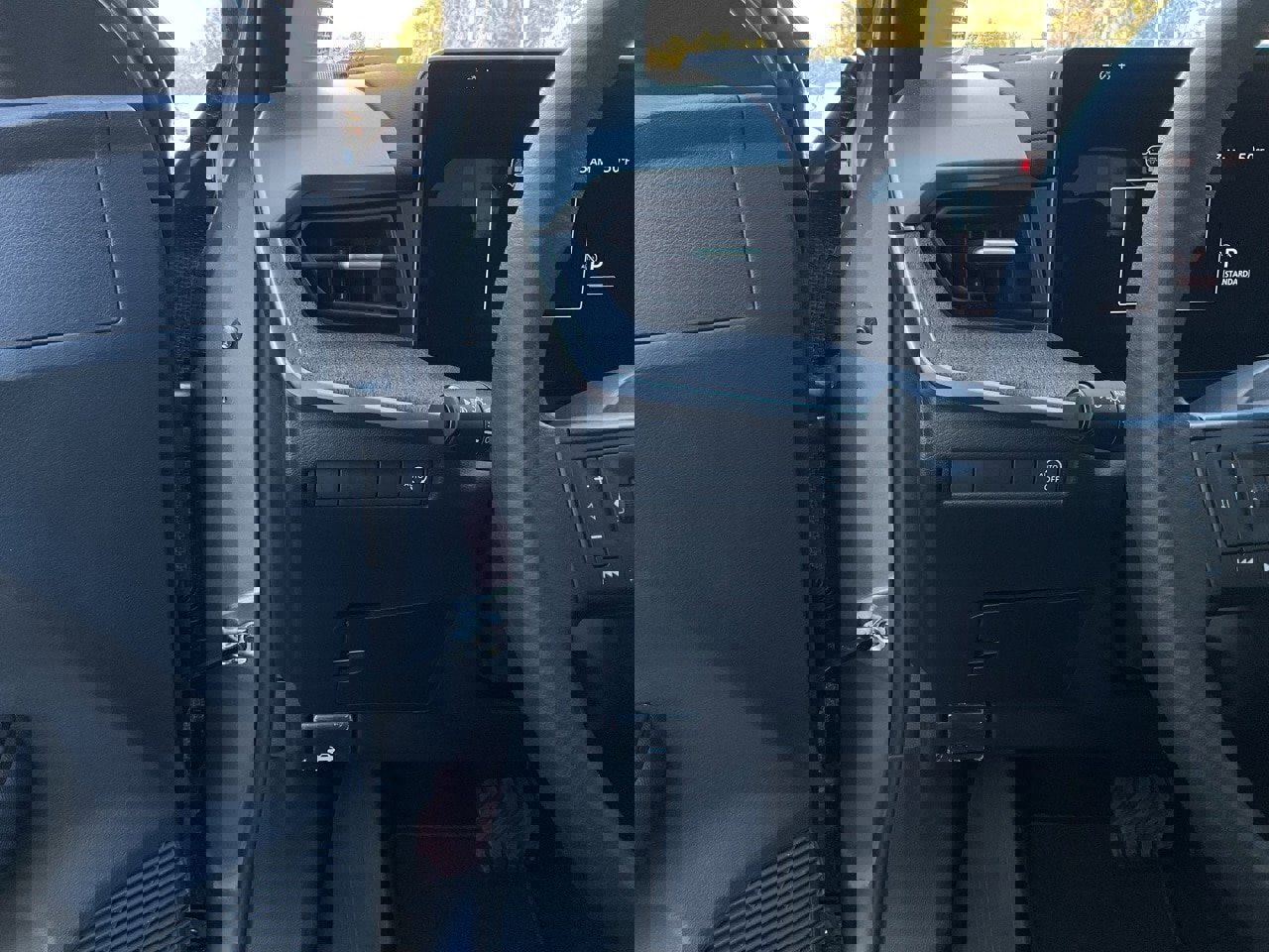 New 2026 Nissan Kicks S image 24