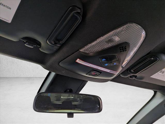 Used 2021 Toyota C-HR XLE FWD image 14