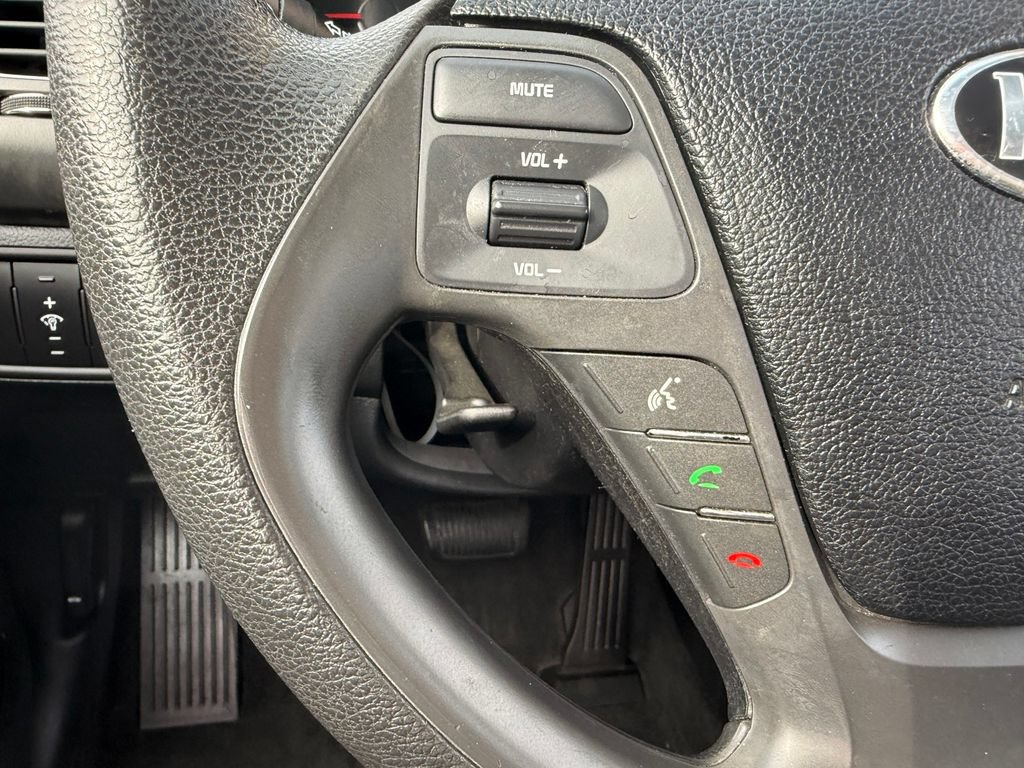 Used 2017 Kia Forte LX FWD image 20