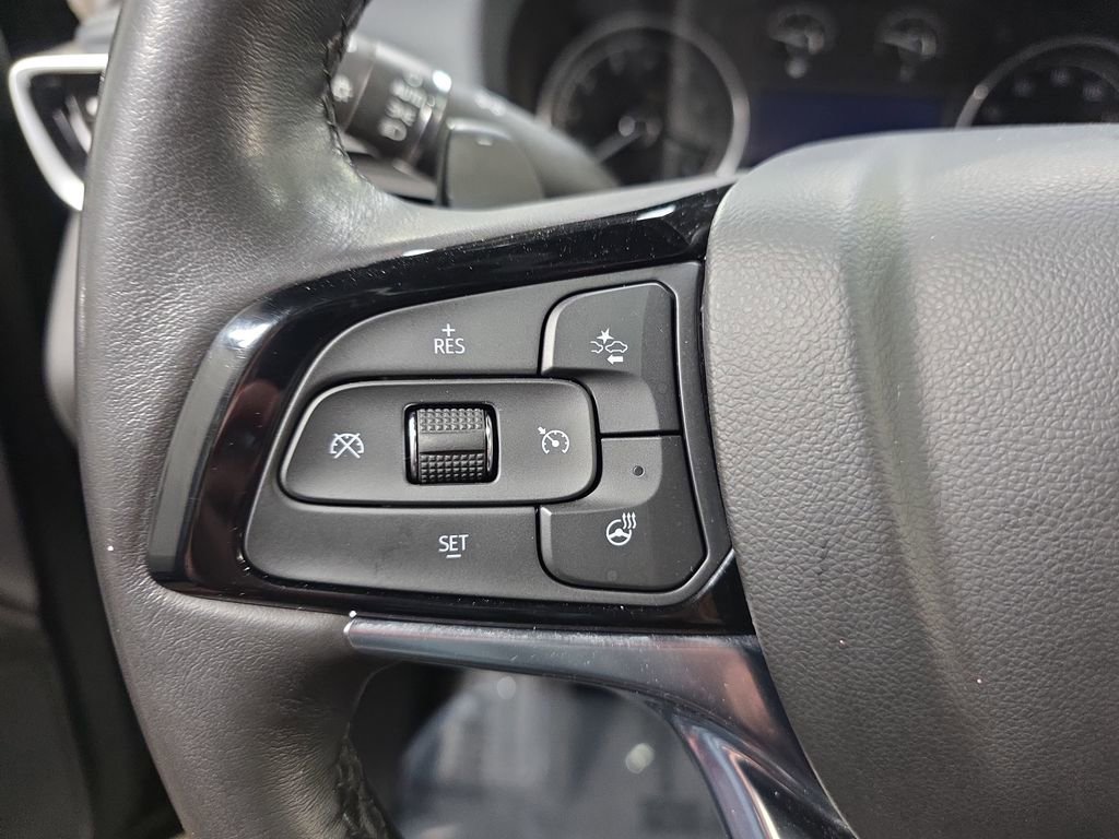 Used 2024 Buick Enclave Essence w/ Technology Package image 19