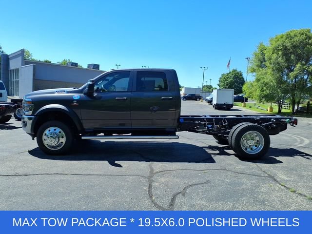 New 2026 RAM 5500 Tradesman w/ Chrome Appearance Group AWD/4WD image 4