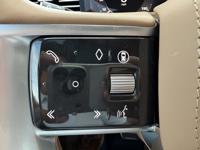 Certified 2024 Land Rover Range Rover SV AWD/4WD image 17