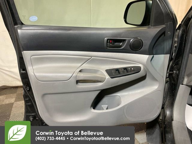 Used 2015 Toyota Tacoma PreRunner image 23