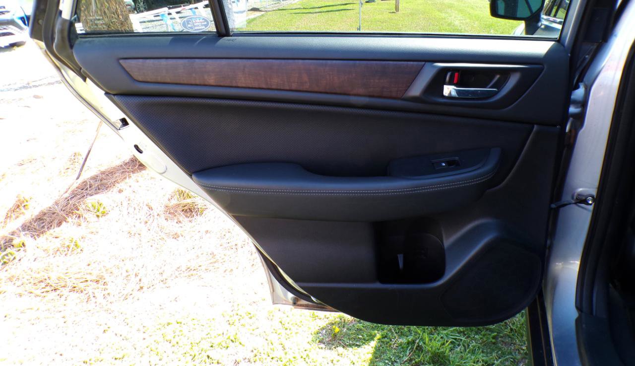 Used 2017 Subaru Outback 2.5i Limited image 40