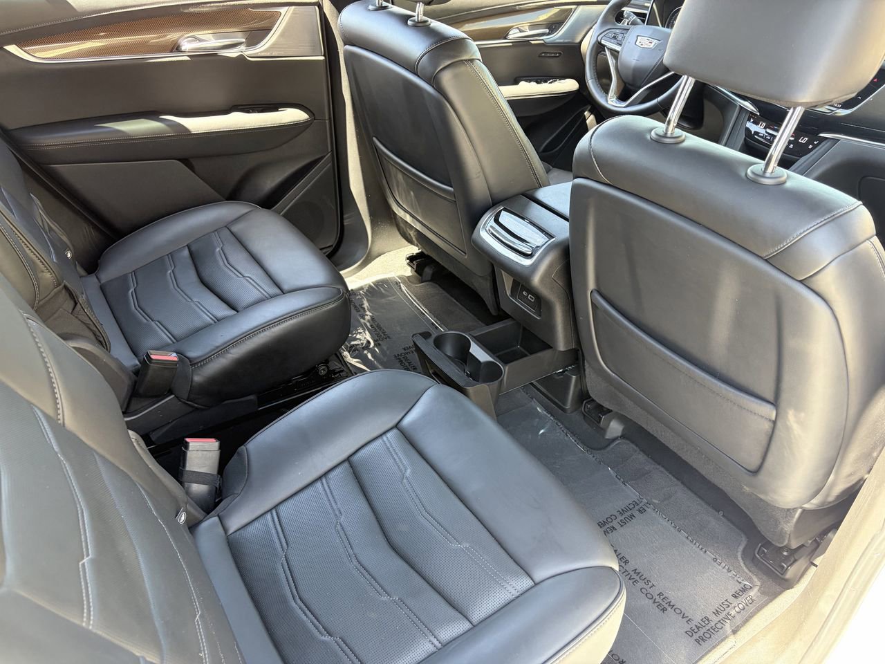 Certified 2023 Cadillac XT6 Sport w/ Platinum Package AWD/4WD image 15