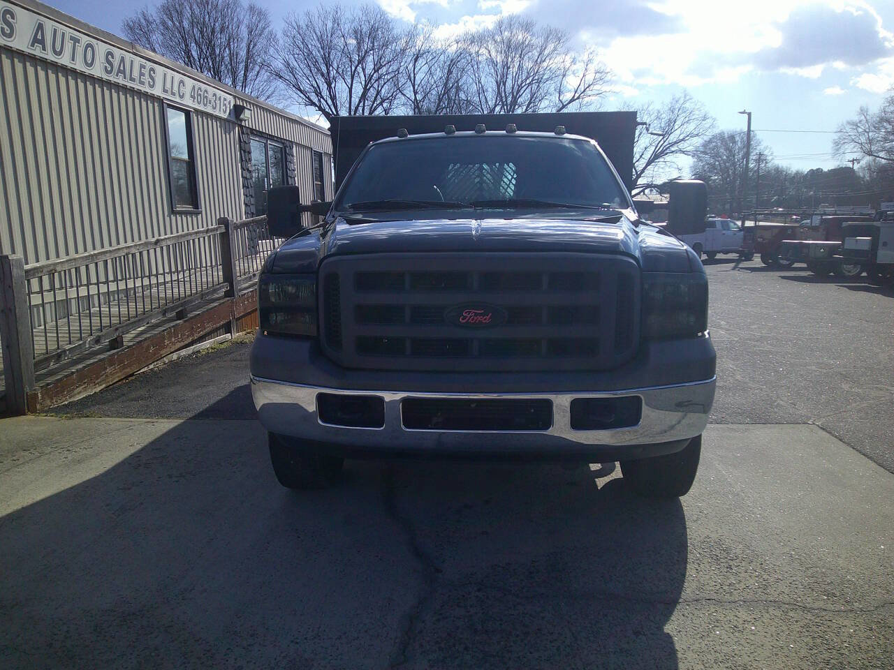 Used 2005 Ford F350 4x4 Regular Cab DRW Super Duty image 7