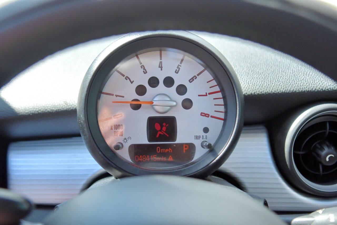 Used 2013 MINI Cooper S w/ Premium Pkg 2 FWD image 17