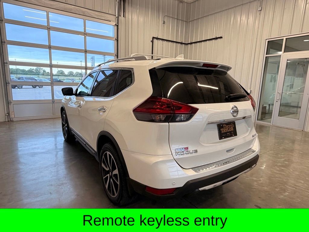 Used 2019 Nissan Rogue SL w/ Premium Package AWD/4WD image 7