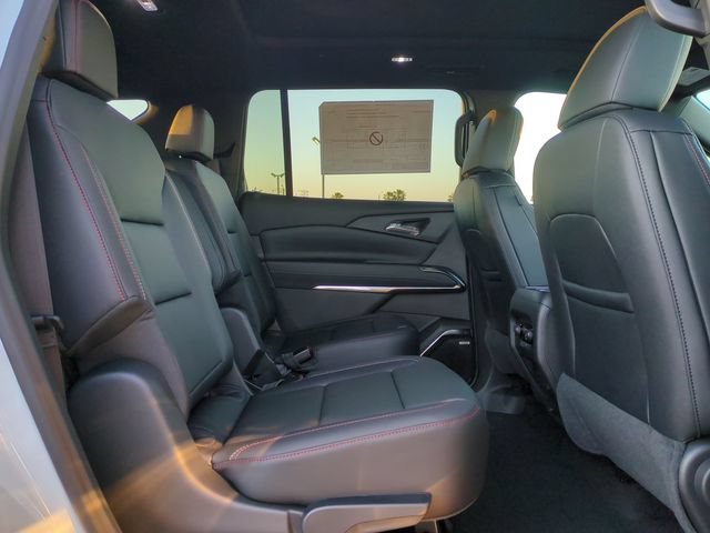 Used 2026 Chevrolet Traverse Z71 w/ Enhanced Driving Package AWD/4WD image 32