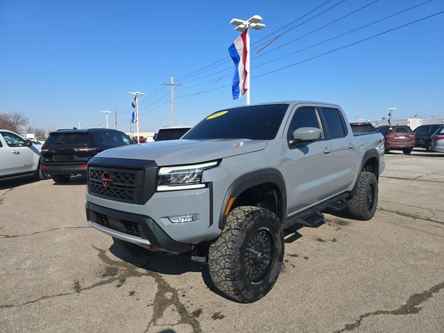 Used 2022 Nissan Frontier PRO-4X w/ Pro-4X Premium Package image 9