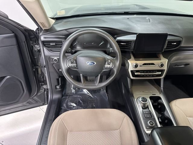 Used 2021 Ford Explorer 4WD w/ Class III Trailer Tow Package image 16