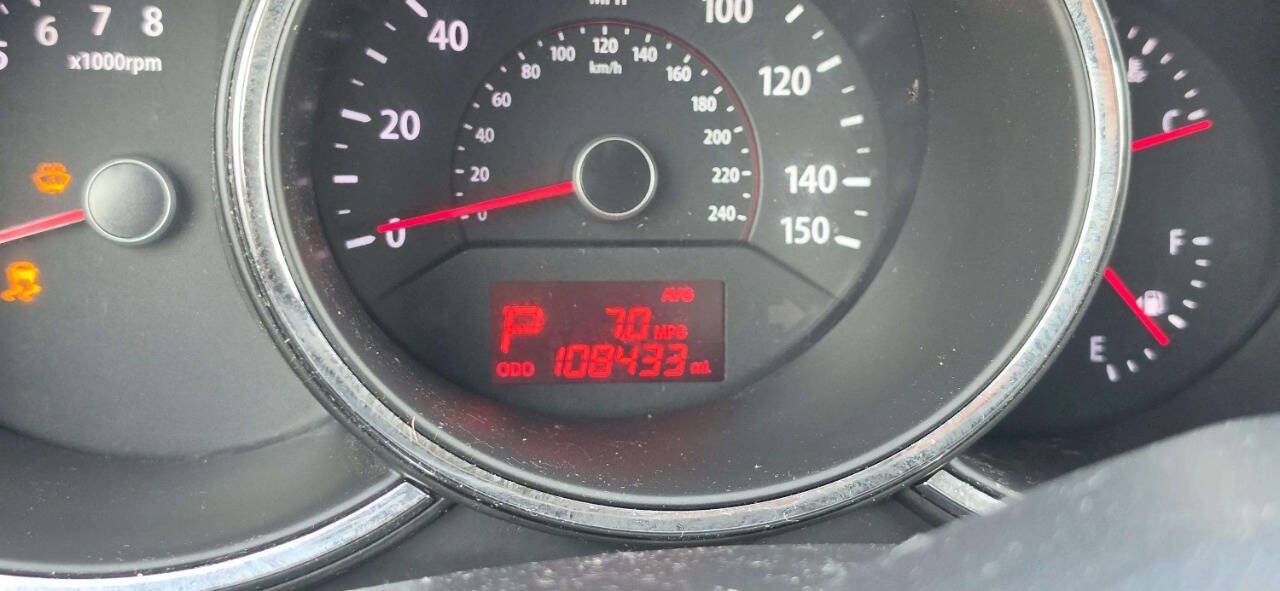 Used 2012 Kia Sorento FWD w/ Third Row Pkg image 9
