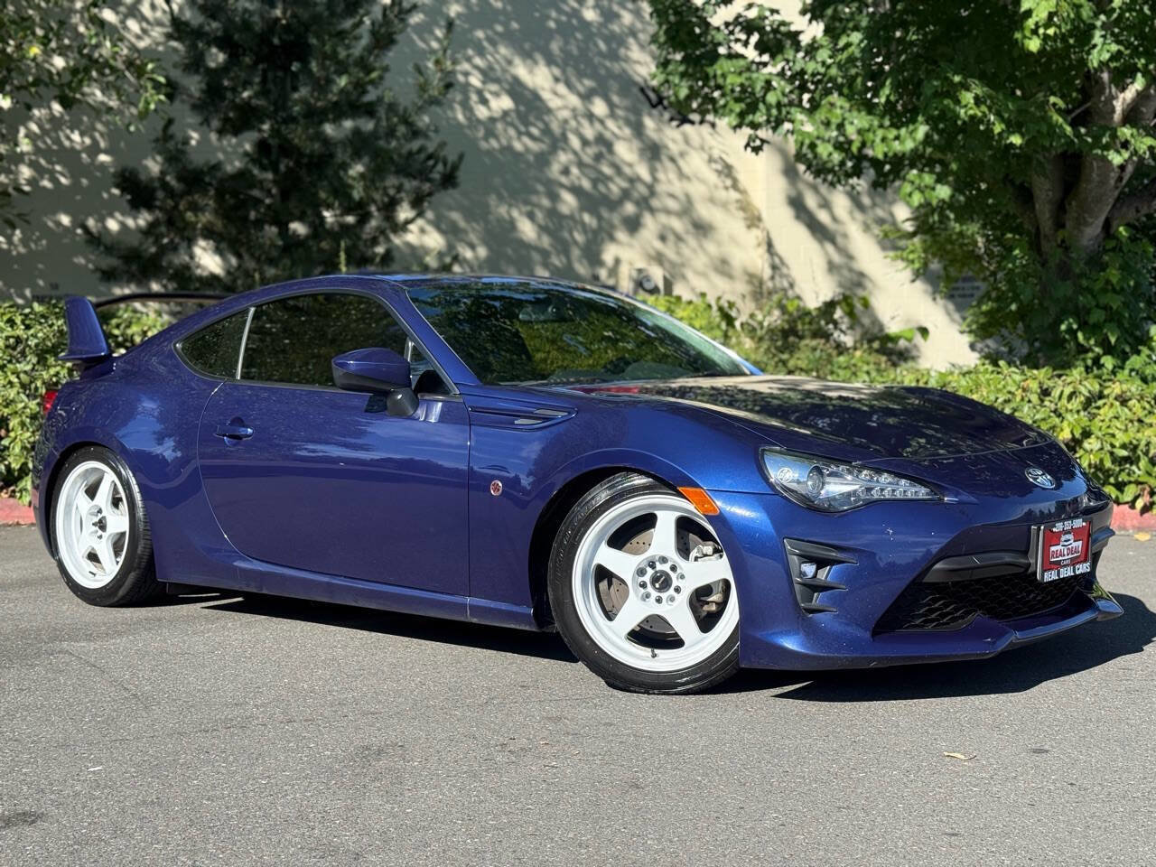 Used 2020 Toyota 86 image 2