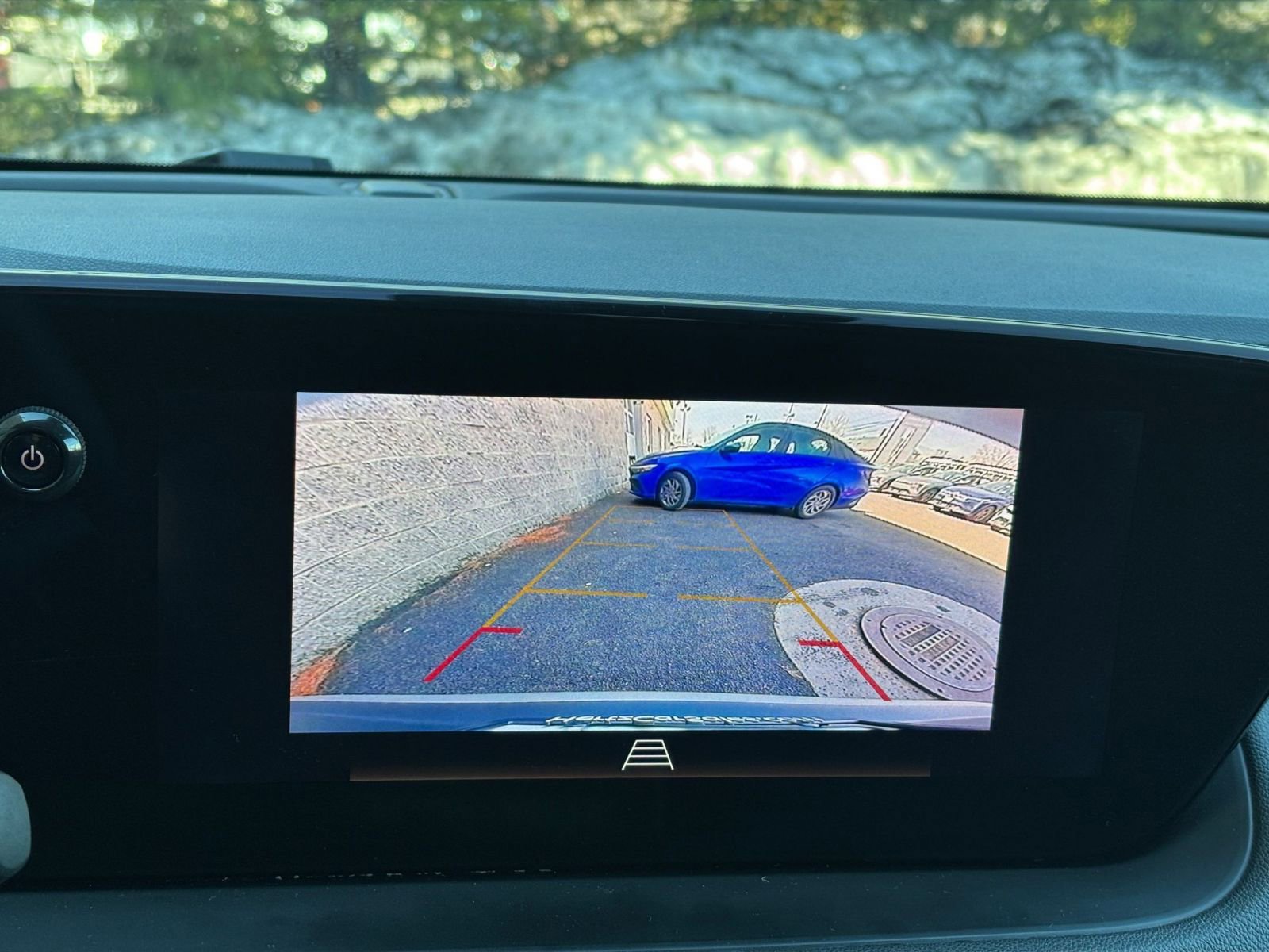 Used 2025 Buick Encore GX Preferred FWD image 24
